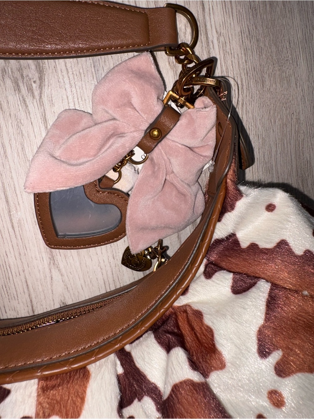 Viral Juicy Couture cow print hobo/coho - Picture 3 of 4
